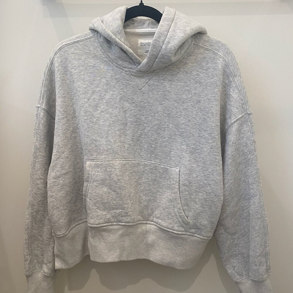 Abercrombie & Fitch: Women's Essential Hoodie